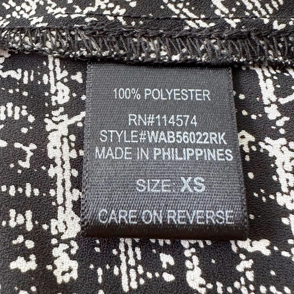 RO & De Black & White Geometric Print Sleeveless Twist Front Top Women’s XS